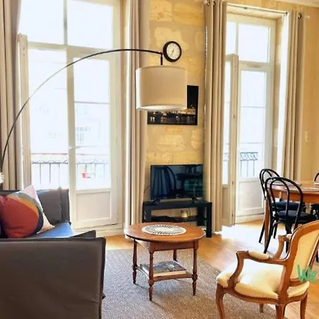 Apartment Attractive T2 Flat On Place De La Bourse